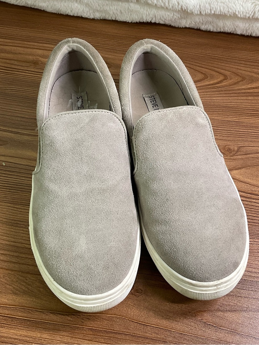 Steve Madden women’s Slip-On Suede Sneakers - Light Taupe size 8.5